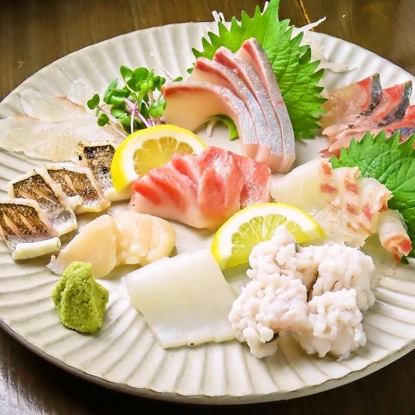 自慢のお刺身盛り合わせ