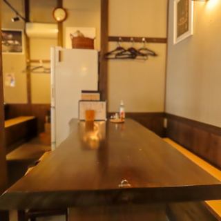 【4～5名様】落ち着いた雰囲気が広がる癒しの空間。大切な人との特別な時間や、リラックスしたデートに最適です。心が癒される贅沢なひとときをお約束します。