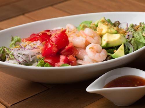 Avocado Shrimp Oriental Salad