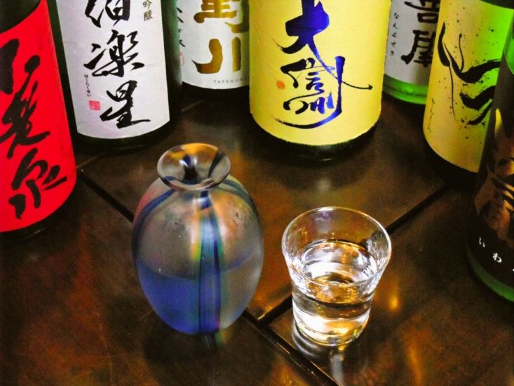 A selection of Junmai, Ginjo, Honjozo, and Japanese sake! Along with fish dishes♪
