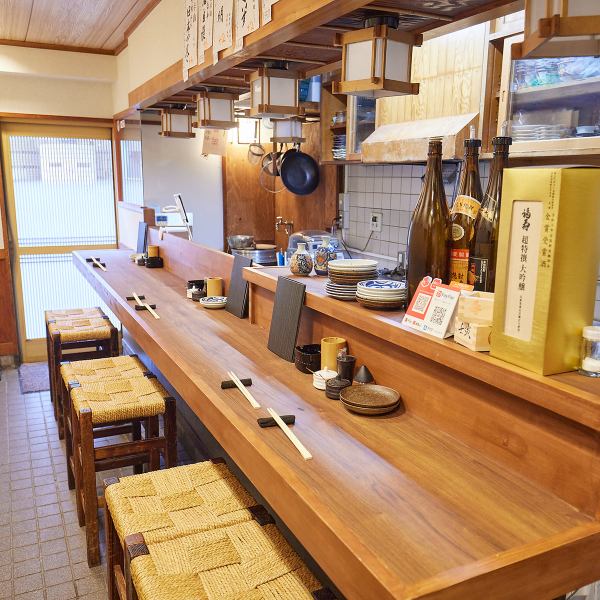 [A cozy restaurant] A Japanese-style izakaya that is ideal for drinking parties and banquets at Juso ◎ Please come to our popular restaurant with a wide variety of menus! Counter seats are also available for one person. But you are welcome.In addition, it can be used in various scenes such as family and friends, couples, etc.