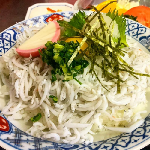 【かまあげしらす丼】 1000円(税込)