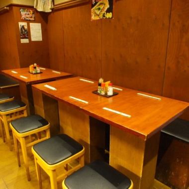 [为宴会准备★]我们准备了最多可容纳10人的餐桌椅！即使是公司宴会和与朋友的酒会◎我们也接受10人的私人预订！请用♪
