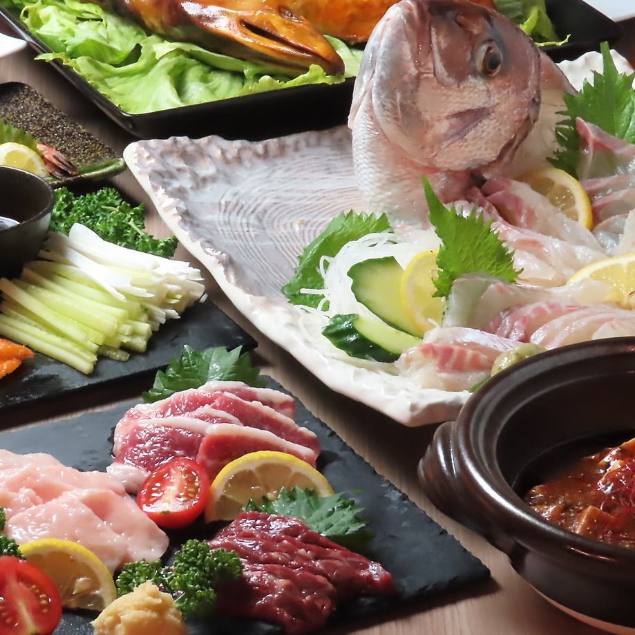 A luxurious course where you can enjoy Peking duck and sashimi♪