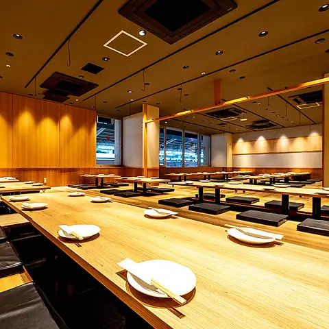 <p>【フロア貸切〇!】店舗貸切最大82名迄!大型宴会〇!マイクやプロジェクターの無料貸出も承っております★お早目のご予約がオススメ◎ ※設備・サービスのご利用に関してはお店に直接お問い合わせください※写真は系列店です【#愛知 #犬山駅 #居酒屋 #天ぷら #焼き鳥 #個室 #ランチ #犬山市 #海鮮 #肉 #飲み放題 #宴会】</p>