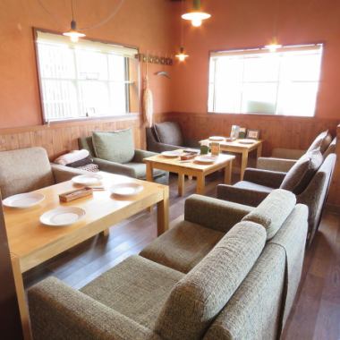 [Recommended for dating, girls-only gatherings, family use ♪] All seats are sofa seats, so you can relax.Please feel free to come to the shop because it has a calm atmosphere.* Please make a reservation for lunch by 21:00 the day before.