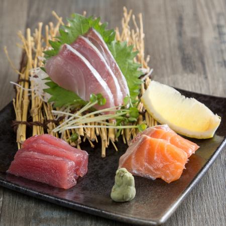 新鮮な海鮮や焼き物、出汁巻き卵などの逸品料理を豊富にご用意◎