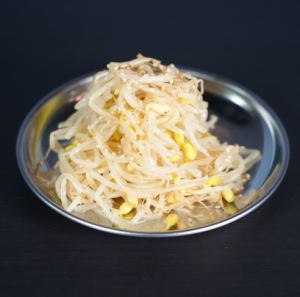 Bean sprouts namul