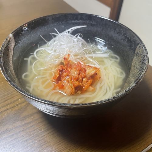 Spicy and simple cold noodles