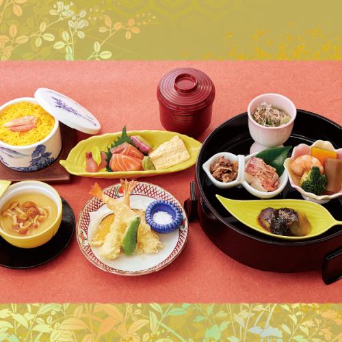 旬の食材を楽しめる“やわらぎ弁当”