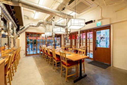 昭和レトロな懐かしい店内