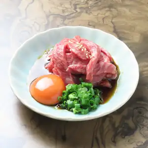 生和牛ユッケ