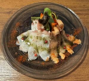スモークサーモンとたこのカルパッチョ