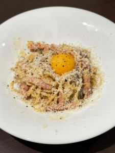 丹波しめじ濃厚カルボナーラ