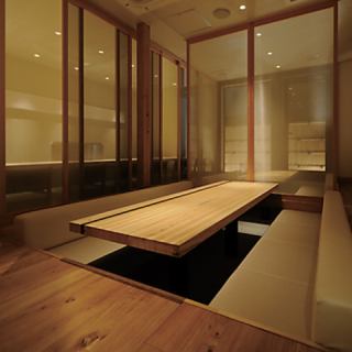 How about a private room perfect for small groups, perfect for entertaining or a date? It will create a more luxurious evening than usual.