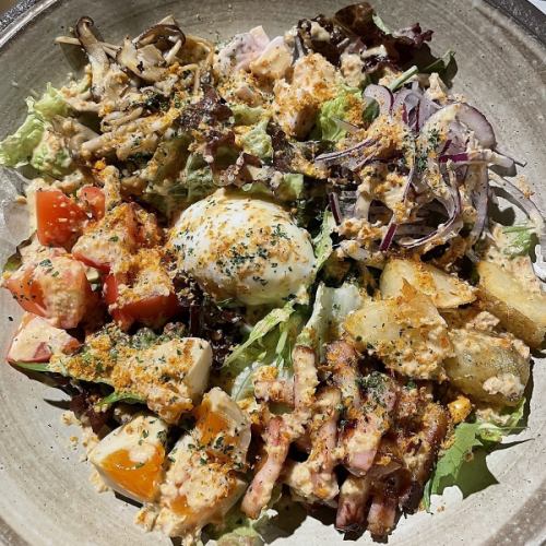 Lyonnaise salad