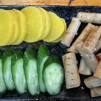 漬け物盛合せ