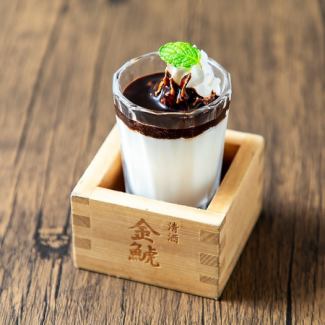 Rich Tsukimi Pudding / Almond Tofu with Hojicha Sauce
