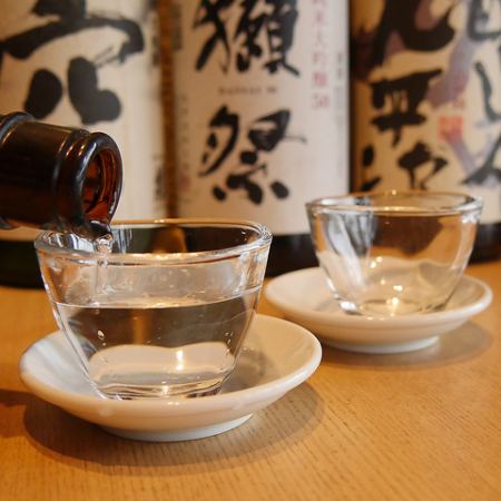 厳選日本酒16銘柄以上を含む50種以上の飲み比べ★90分1900円