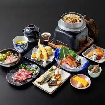 【8月3日～】【平日】ランチ限定★和牛炭火炙りと季節の釜めし 花ちゃ花ちゃ彩り会席コース