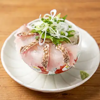季節の海鮮丼