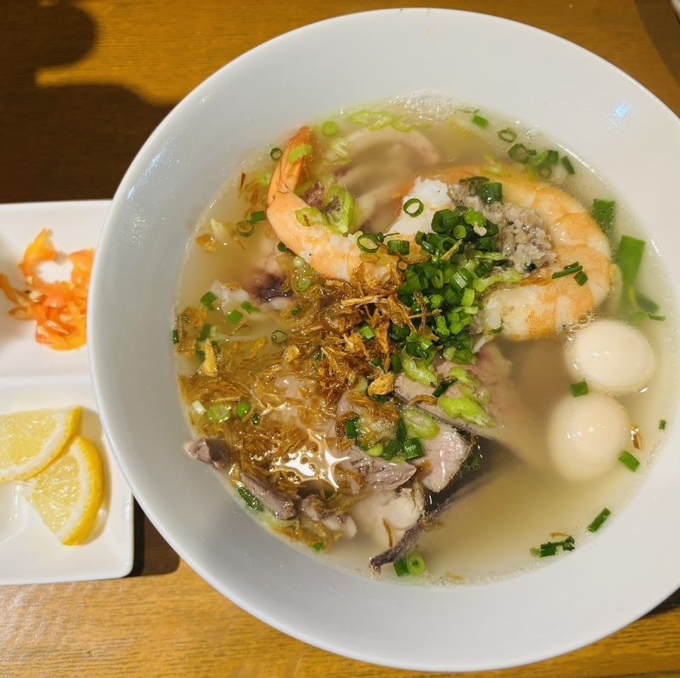 ランチ営業しております。お気軽にご来店ください♪