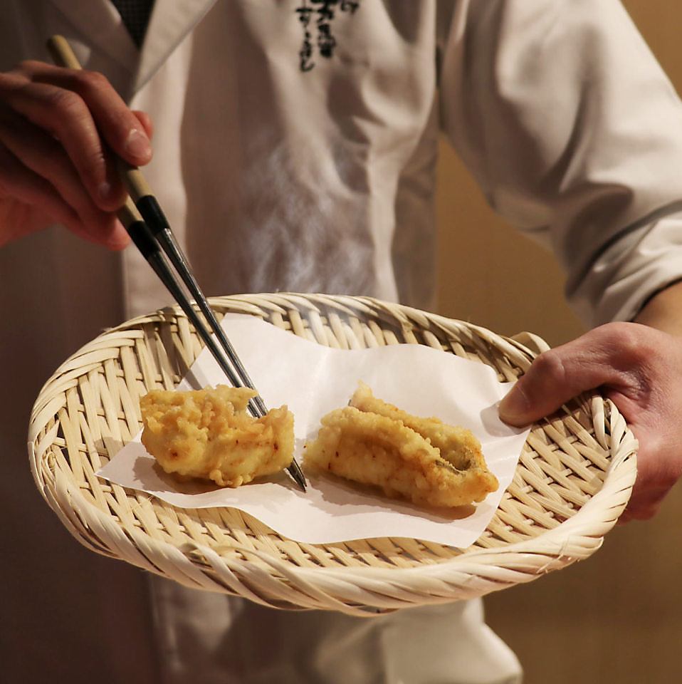 ☆惠保卷受理中☆ 可以品嚐到嚴選時令魚類和時令食材的天婦羅和壽司的餐廳。