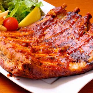【120分飲み放題付】5,500円(税込)コース◆骨つきバックリブなど当店の名物料理を満喫できる！
