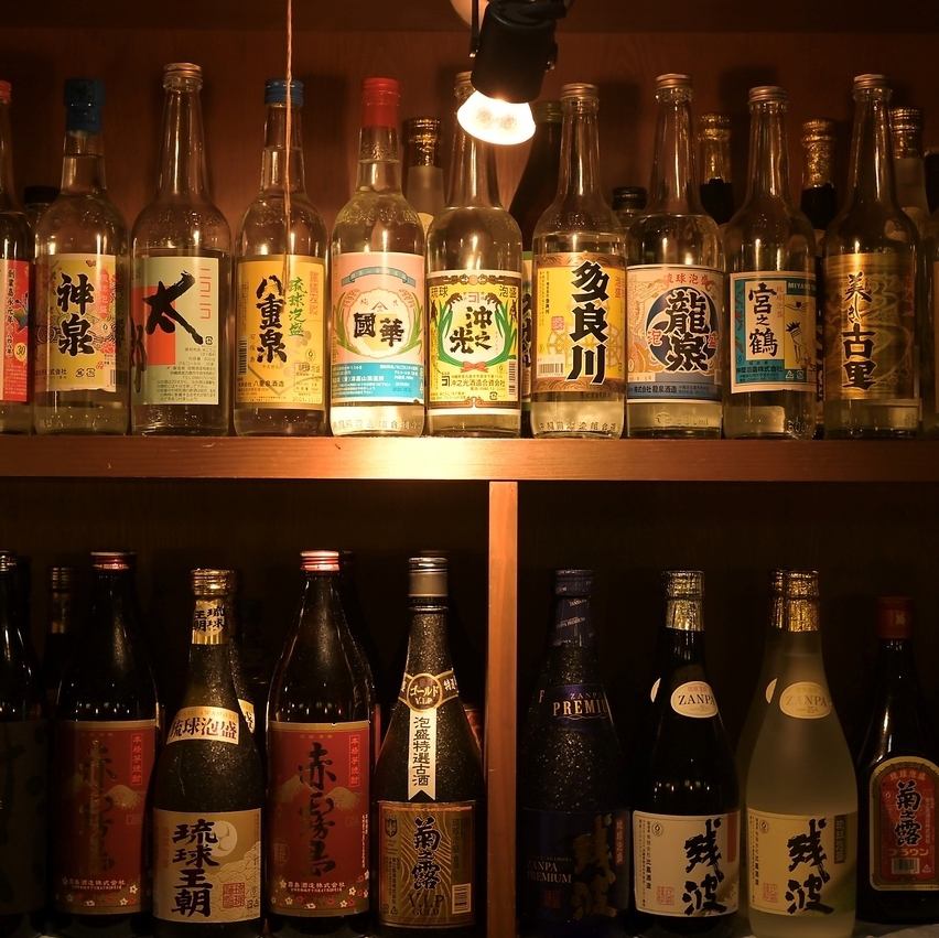 圧巻の種類を揃えた泡盛はいかが♪もちろん定番お酒メニューも◎