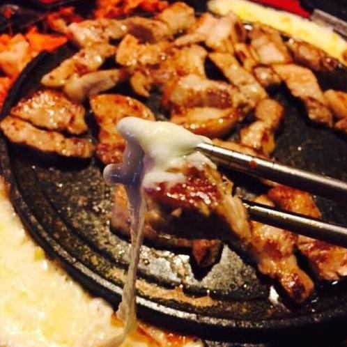 [120 minutes of all-you-can-drink over 50 types] Choose from 2 types of cheese fondue de extra-thick or extra-thin samgyeopsal course