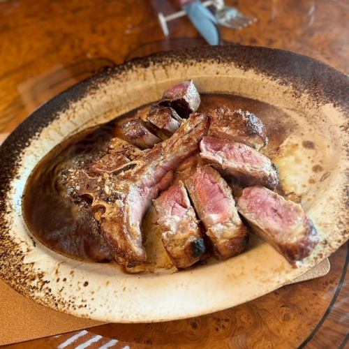 肉好き必見！豪快な肉料理で心満たされるひとときを☆
