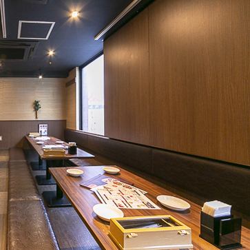 [Tatami room] Banquets for up to 40 people are possible. On weekdays, the room can be reserved for groups from 20 people. Feel free to contact us by phone.