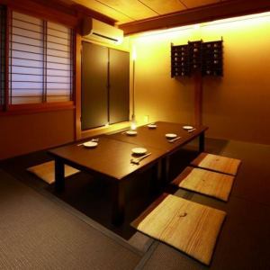 私人房间，拥有优雅的日式空间。可供2到12人使用。