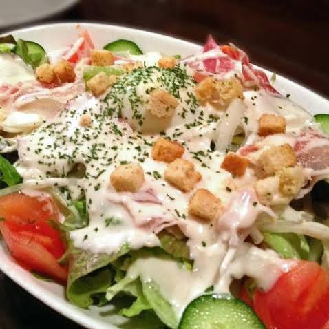 合鴨と旬野菜のシーザーサラダ