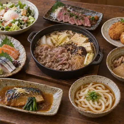 [Year-End Party/New Year's Party] Special Course!! Beef Sukiyaki Hot Pot and 5 Kinds of Sashimi - 9 Dishes in Total ◆ 2 Hours All-You-Can-Drink Included - ¥7,000