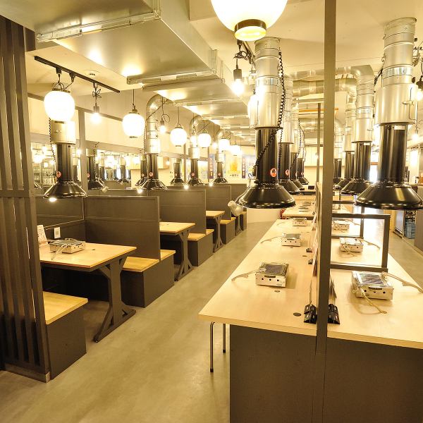 広い店内で大人数のご利用も大歓迎です★ご家族やお仕事仲間でワイワイお楽しみください♪