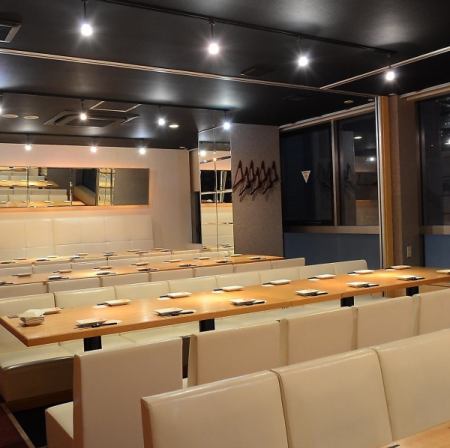 [Private reservations can accommodate up to 100 people★] We can also reserve the restaurant for large parties.It can be used for various occasions such as company drinking parties, girls' night out, wedding after-party parties, etc. Please feel free to contact us if you would like to use it.