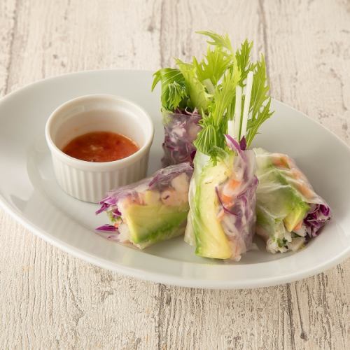 Shrimp and avocado spring rolls