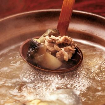 年末新年派对【软壳龟套餐】富含胶原蛋白!20,000日元,包含2.5小时畅饮。