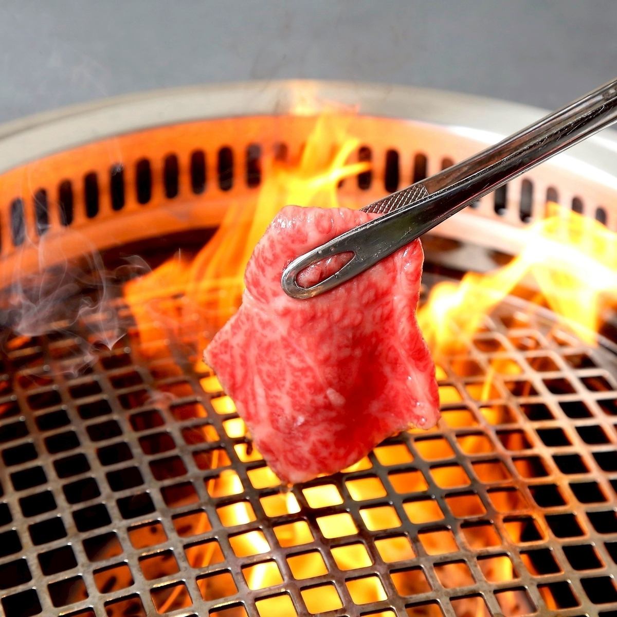 黒毛和牛から三大和牛に国産豚肉や鶏肉♪豪快に焼き上げる！！