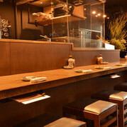 オープンキッチンになっておりお料理を倍に楽しんでいただけます！