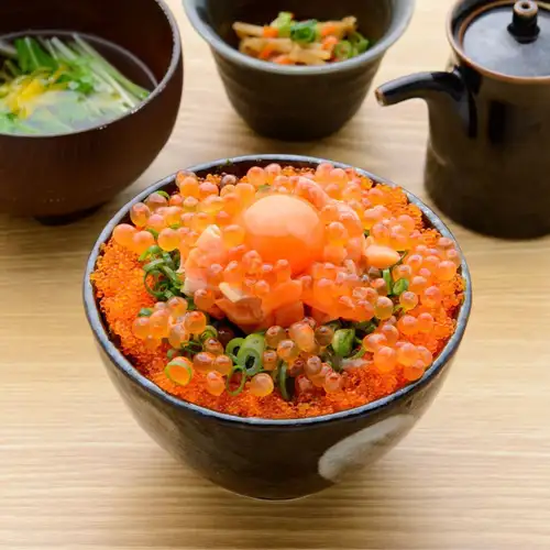 토비코 이쿠라 덮밥