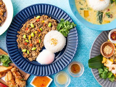 Enjoy Thai & Vietnamese food of Oishii 333, which is easy to eat in the fashionable store!