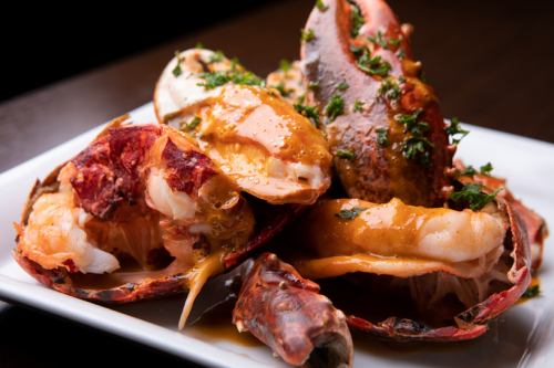 Roasted lobster with American sauce