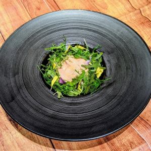 【매혹의 포아그라 축제】포그라테린느의 샐러드 완성~생강향 콘소메쥬레~