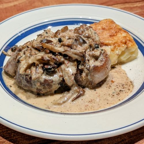 カナダ産三元豚豚肩ロースのコンフィ