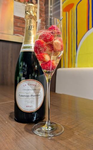 【春ワインフェア】苺のシャンパン～プリティウーマン～