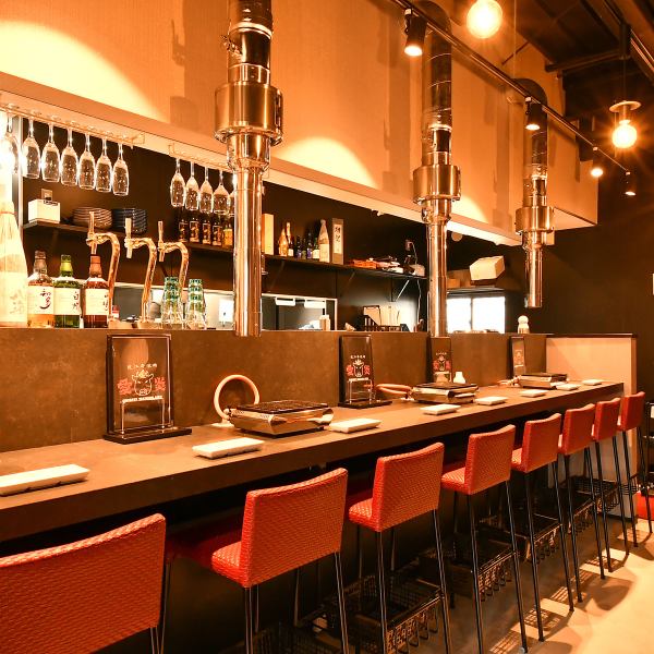 ≪One person is welcome! Feel free to come≫We welcome casual drinks!Bottle keeping is also possible, so please ask the staff if you wish.There are 8 seats at the counter, so you can relax in a calm atmosphere.