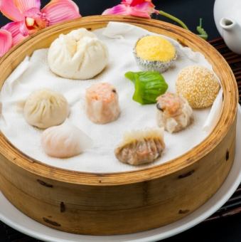 ショウロンポウ/肉シューマイ/水餃子/エビ蒸し餃子/フカヒレ餃子/大根もち/