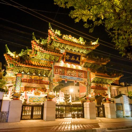 【絶景★媽祖廟】窓越しに広がる美しい景色も